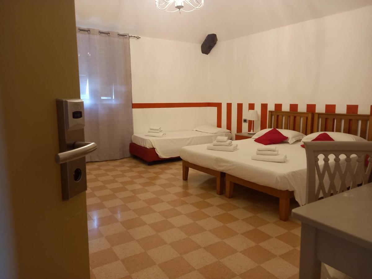 Residenza D'Epoca Locanda Del Cigno Nero Sant'Olcese Eksteriør billede